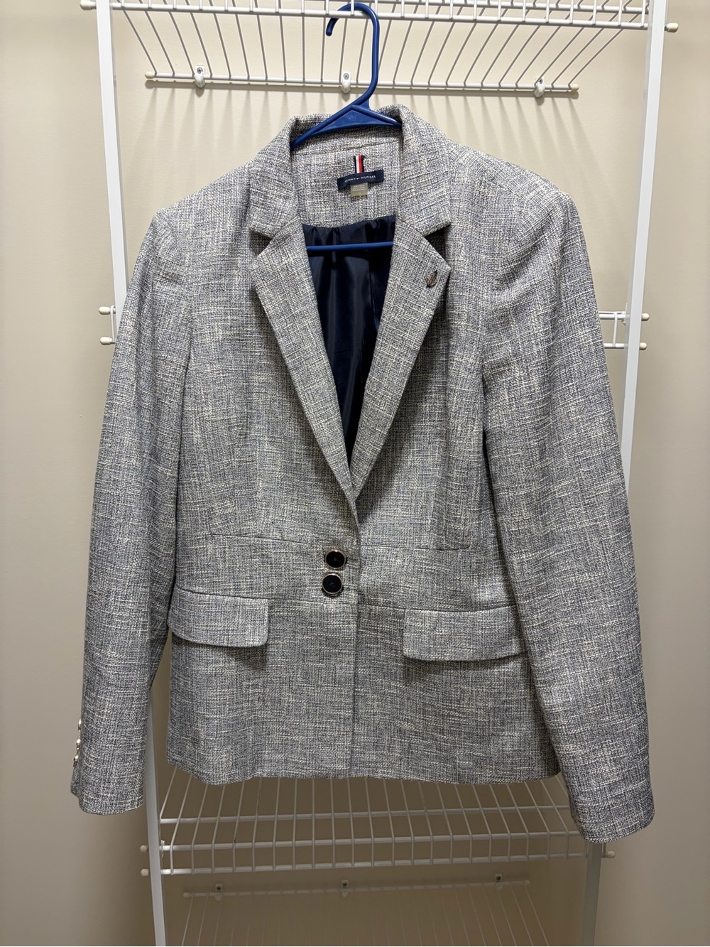 NWOT Tommy Hilfiger Light Gray, Navy and Cream Tweed Blazer with Navy Lining